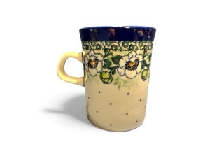 074 Bunzlau Mok recht met klein oor 2242X 074 Mok met oor 250 ml 